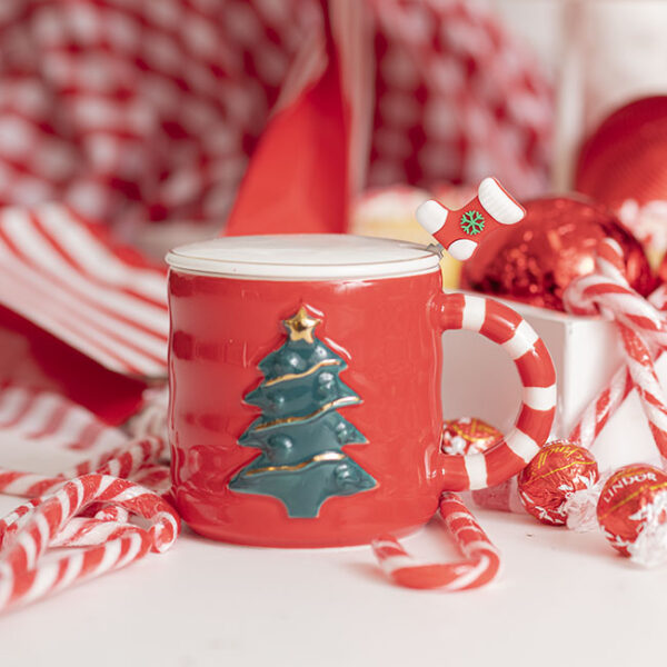 Christmas Holiday Tree Mug with Spoon and Lid - Red